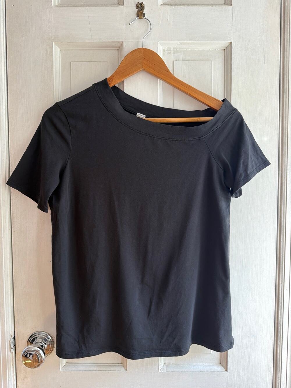 Lululemon Black Off-The-Shoulder Asymmetric Pima Cotton Short Sleeve Top S